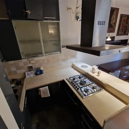 Love Home Apartment